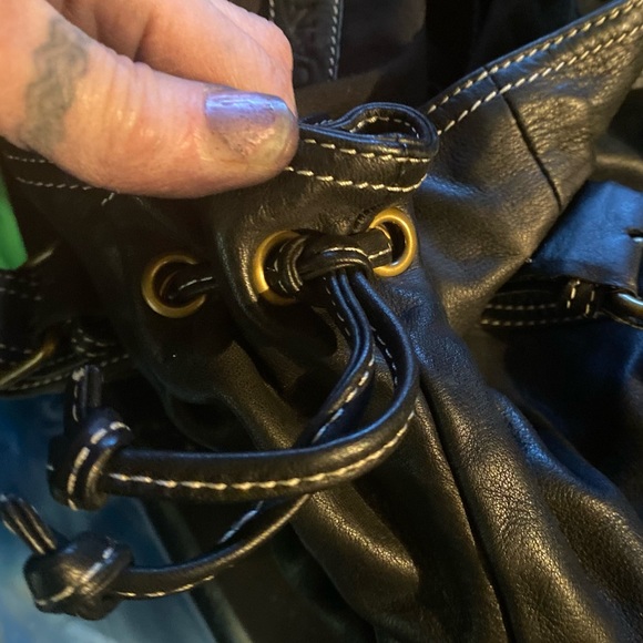 Daniel black leather small baguette hand shoulder bag. Black whit stitching - Picture 6 of 8